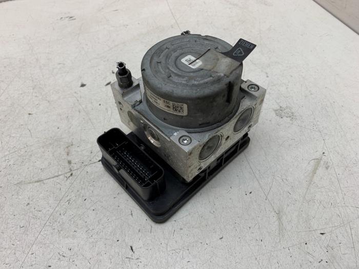 Usagé Pompe ABS Peugeot 208 I (CA/CC/CK/CL) 1.0 Vti 12V PureTech Prix € 125,00 Règlement à la marge proposé par Autodemontage van de Laar