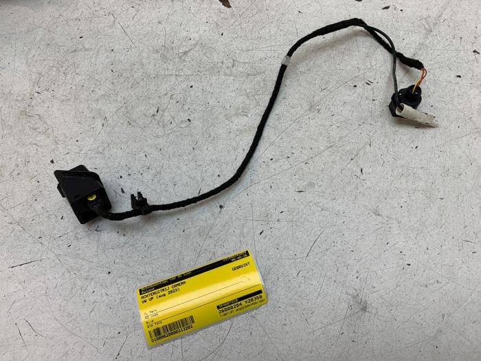 Begagnade Backkamera Volkswagen Up! (121) e-Up! Pris € 80,00 Marginaltabell erbjuds av Autodemontage van de Laar