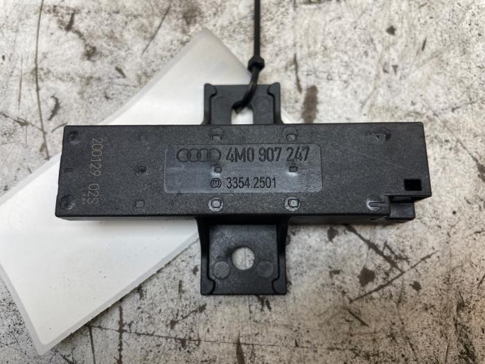 Używane Keyless Entry-Antena Audi Q7 (4MB/4MG) 3.0 V6 24V 60 TFSI e Cena € 20,00 Procedura marży oferowane przez Autodemontage van de Laar