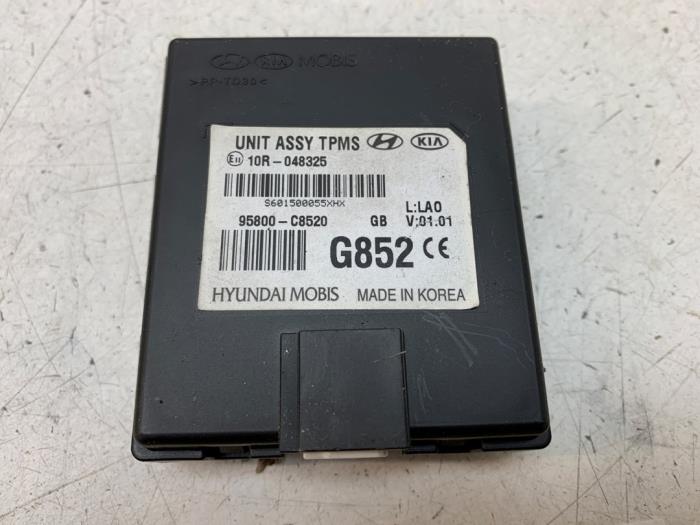 Begagnade Däcktrycksmodul Hyundai i20 (GBB) 1.0 T-GDI 100 12V Pris € 30,00 Marginaltabell erbjuds av Autodemontage van de Laar