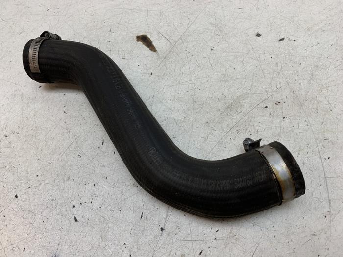 Gebrauchte Intercooler Schlauch Hyundai i20 (GBB) 1.0 T-GDI 100 12V Preis € 25,00 Margenregelung angeboten von Autodemontage van de Laar