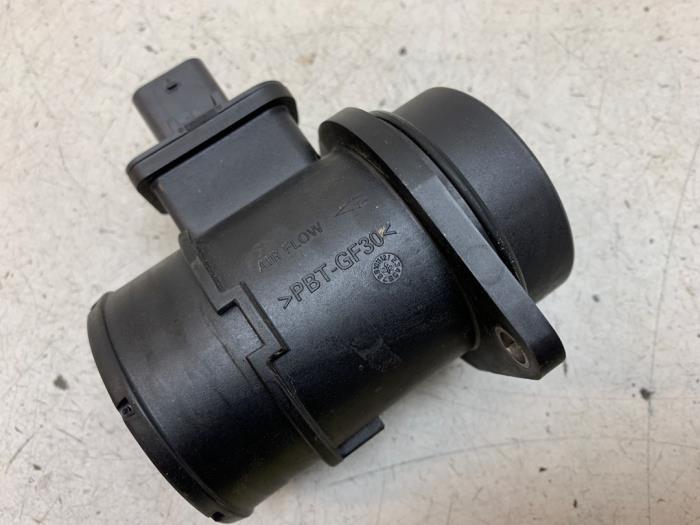 Gebrauchte Luftmassenmesser Hyundai i10 1.0 12V Preis € 45,00 Margenregelung angeboten von Autodemontage van de Laar