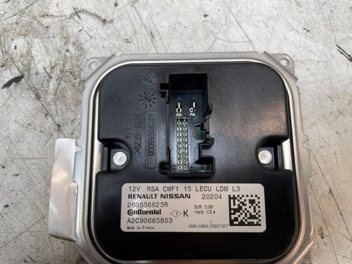 Używane Modułowy reflektor LED Renault Arkana (RJLL) 1.3 Mild Hybrid 160 16V Cena € 45,00 Procedura marży oferowane przez Autodemontage van de Laar