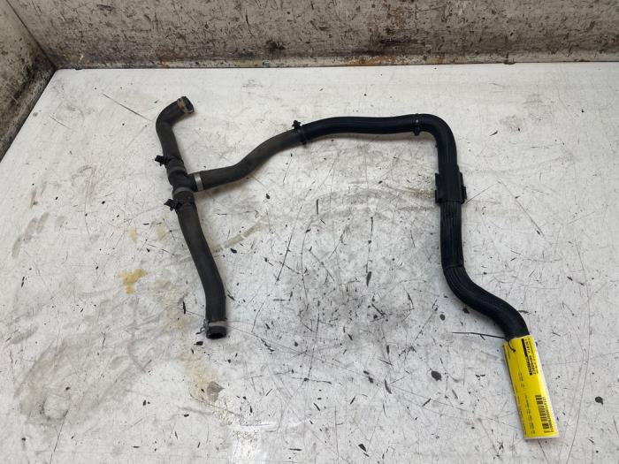 Begagnade Kylarslang Renault Trafic (1FL/2FL/3FL/4FL) 2.0 dCi 16V 150 Pris på förfrågan erbjuds av Autodemontage van de Laar
