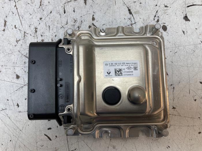 Usagé Boitier Adblue Renault Trafic (1FL/2FL/3FL/4FL) 1.6 dCi 95 Prix sur demande proposé par Autodemontage van de Laar