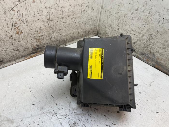 Gebrauchte Luftfiltergehäuse Renault Trafic (1FL/2FL/3FL/4FL) 1.6 dCi 95 Preis € 45,00 Margenregelung angeboten von Autodemontage van de Laar