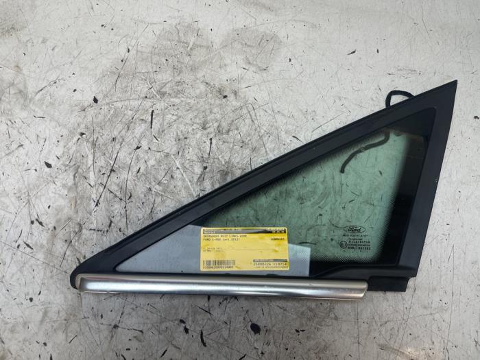 Usados Ventanilla triangular izquierda delante Ford C-Max (DXA) 1.0 Ti-VCT EcoBoost 12V 125 Precio € 40,00 Norma de margen ofrecido por Autodemontage van de Laar