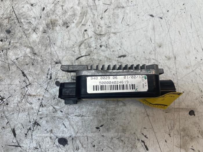 Używane Modul wentylator Ford C-Max (DXA) 1.0 Ti-VCT EcoBoost 12V 125 Cena € 25,00 Procedura marży oferowane przez Autodemontage van de Laar