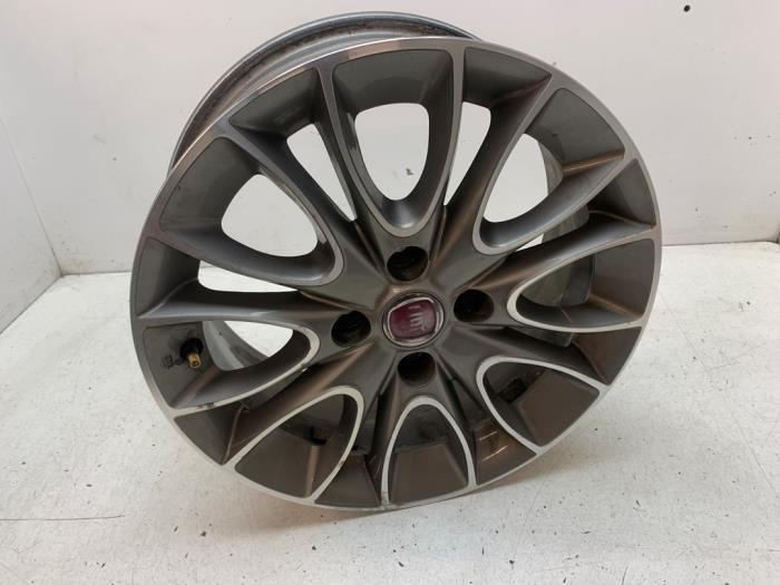 Używane Obrecz Fiat Punto Evo (199) 1.4 Cena € 55,00 Procedura marży oferowane przez Autodemontage van de Laar