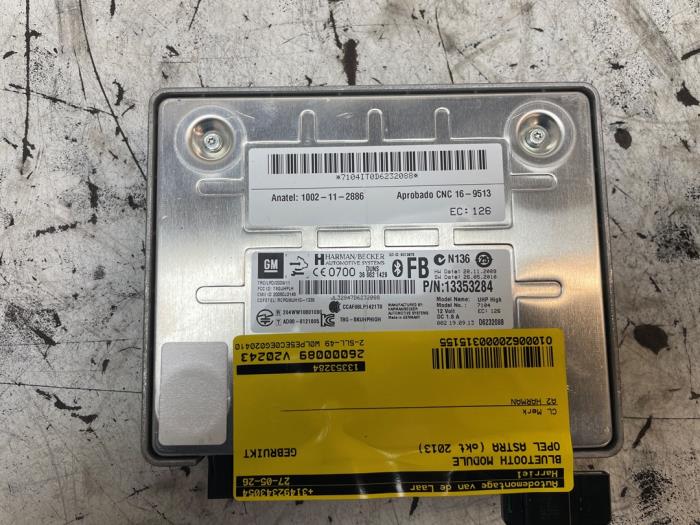 Begagnade Bluetooth-modul Opel Astra J (PD5/PE5) 1.4 Turbo 16V Pris på förfrågan erbjuds av Autodemontage van de Laar