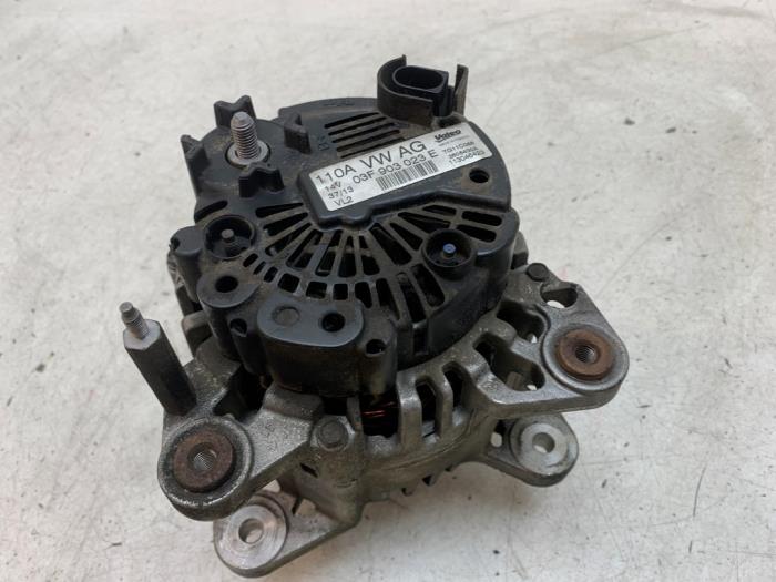 Gebrauchte Dynamo Skoda Fabia II (5J) 1.2 TSI Preis € 50,00 Margenregelung angeboten von Autodemontage van de Laar