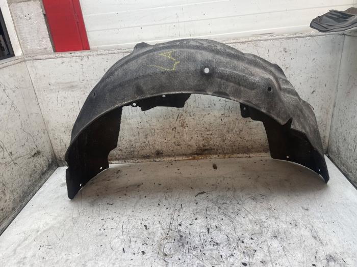 Używane Nadkole BMW 1 serie (F20) 116d 1.5 12V TwinPower Cena € 25,00 Procedura marży oferowane przez Autodemontage van de Laar