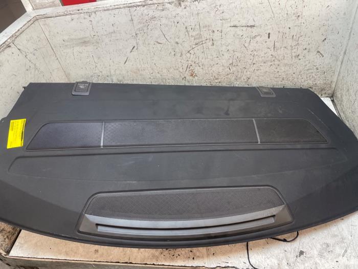 Begagnade Hatthylla Mercedes CLS (C218) 400 3.5 Turbo V6 24V Pris € 100,00 Marginaltabell erbjuds av Autodemontage van de Laar