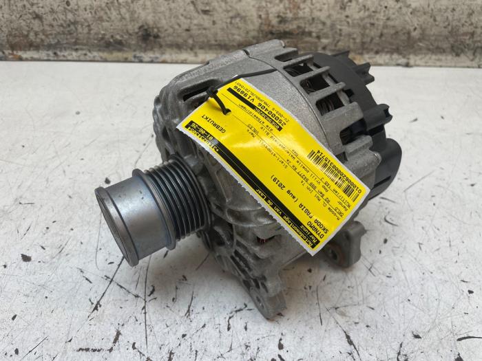 Begagnade Dynamo Skoda Fabia III Combi (NJ5) 1.0 TSI 12V Pris € 75,00 Marginaltabell erbjuds av Autodemontage van de Laar