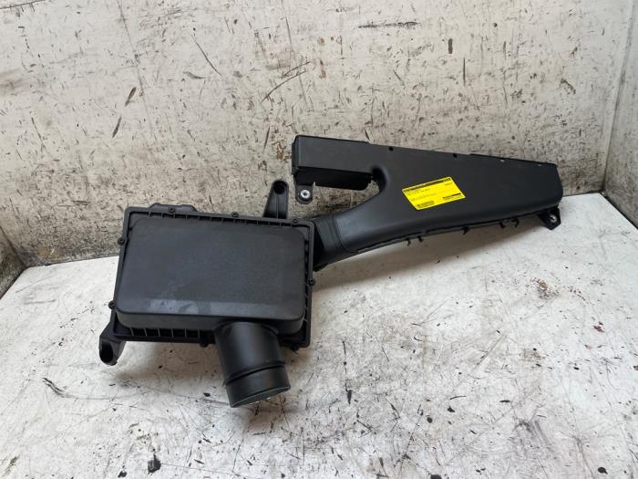 Begagnade Luftfilterhus Lynk &amp; Co 01 1.5 PHEV Pris på förfrågan erbjuds av Autodemontage van de Laar
