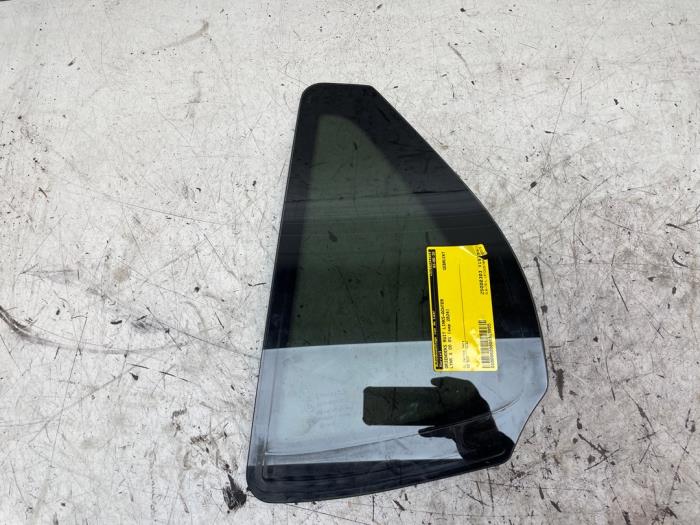 Usados Ventanilla triangular izquierda detrás Lynk &amp; Co 01 1.5 PHEV Precio de solicitud ofrecido por Autodemontage van de Laar