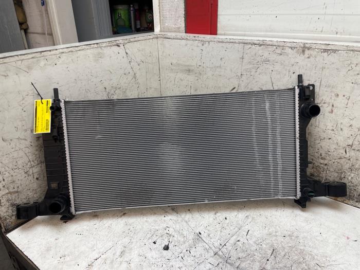 Usagé Radiateur Lynk &amp; Co 01 1.5 PHEV Prix € 125,00 Règlement à la marge proposé par Autodemontage van de Laar