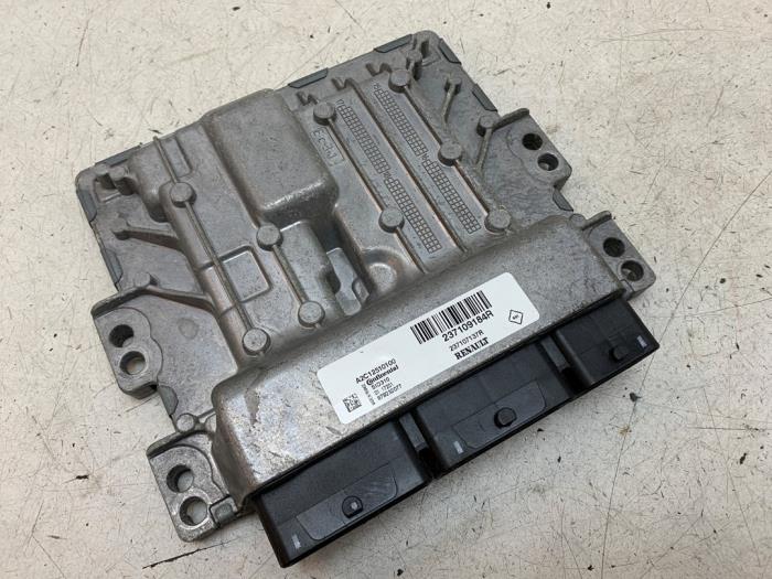 Used Engine management computer Renault Clio IV (5R) 1.5 Energy dCi 110 FAP Price € 150,00 Margin scheme offered by Autodemontage van de Laar