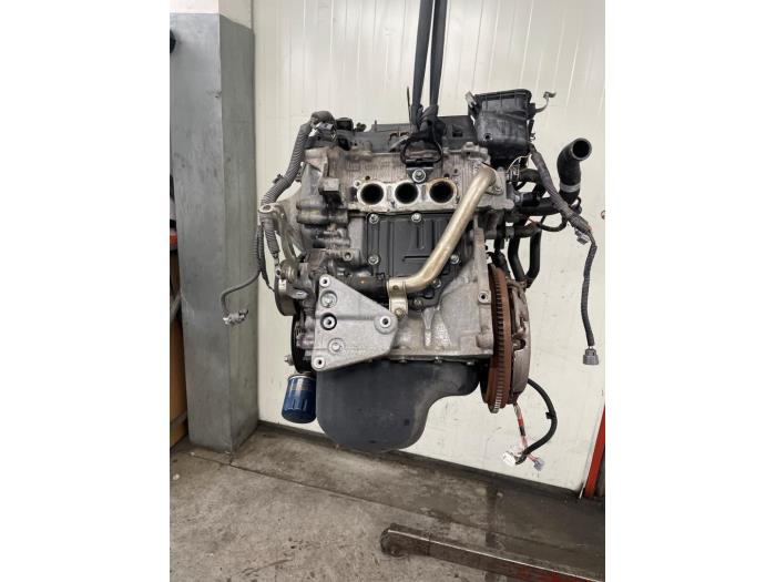 Begagnade Motor Peugeot 107 1.0 12V Pris € 350,00 Marginaltabell erbjuds av Autodemontage van de Laar