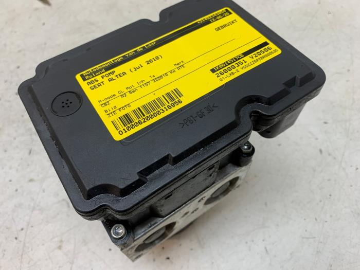 Used ABS pump Seat Altea (5P1) 1.2 TSI Price on request offered by Autodemontage van de Laar