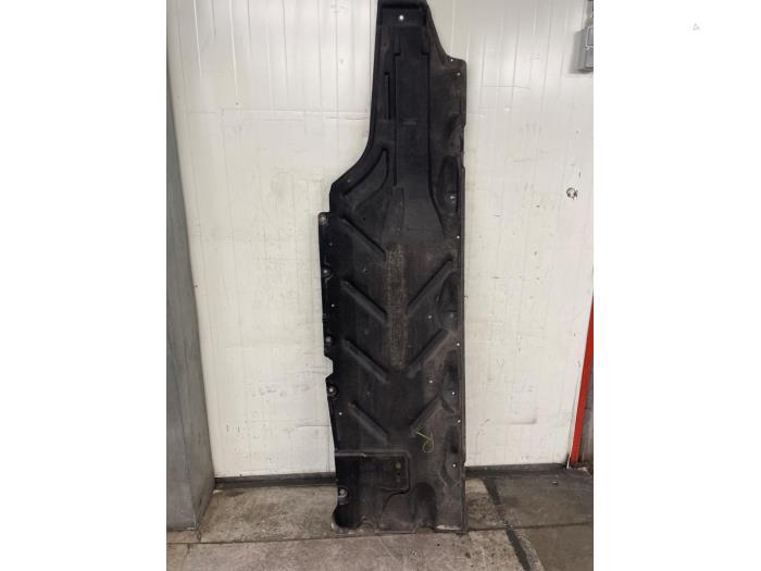 Begagnade Hasplåt Mercedes A (W176) 1.6 A-180 16V Pris € 50,00 Marginaltabell erbjuds av Autodemontage van de Laar