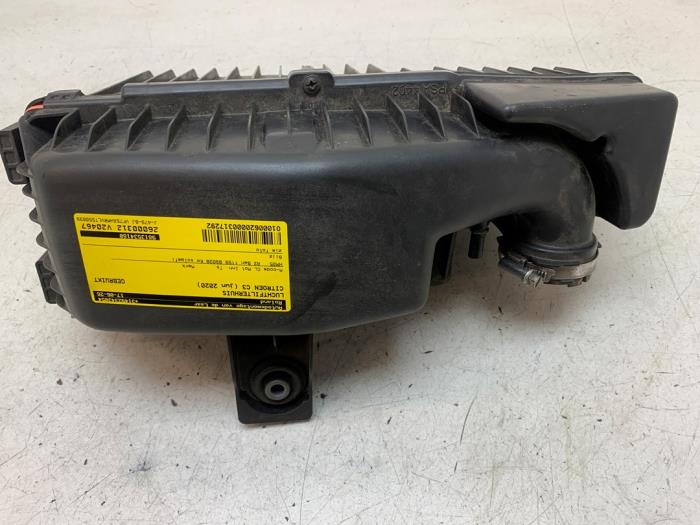 Gebrauchte Luftfiltergehäuse Citroen C3 (SX/SW) 1.2 Vti 12V PureTech Preis auf Anfrage angeboten von Autodemontage van de Laar