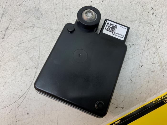 Begagnade Radarsensor Tesla Model Y (5YJY) RWD Pris på förfrågan erbjuds av Autodemontage van de Laar