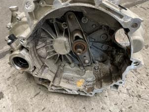 Getriebe van een Volkswagen Polo VI (AW1) 1.0 MPI 12V 2024