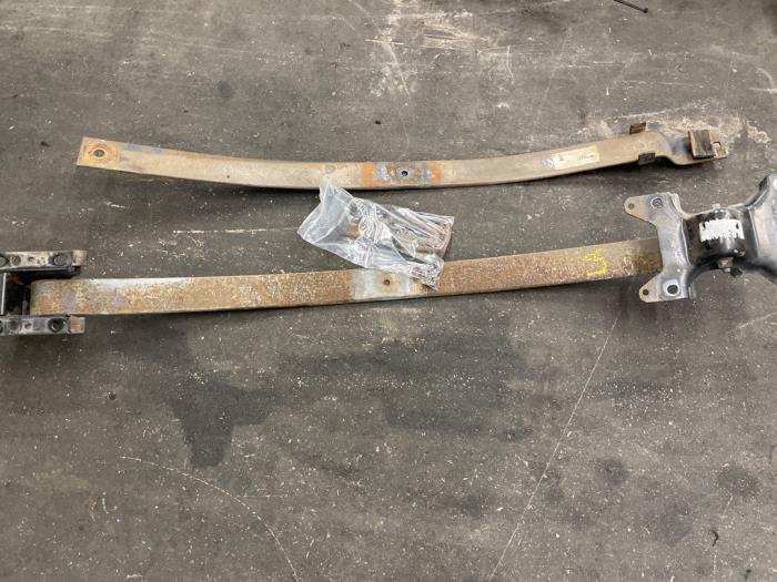 Gebrauchte Blattfeder hinten Renault Master III (EV/HV/UV/VA/VB/VD/VF/VG/VJ) 2.3 dCi 170 16V Preis auf Anfrage angeboten von Autodemontage van de Laar