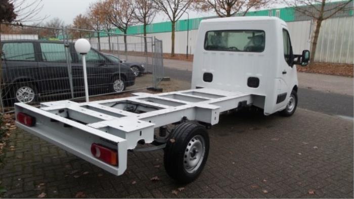 Usados Ventanilla detrás Renault Master III (EV/HV/UV/VA/VB/VD/VF/VG/VJ) 2.3 dCi 170 16V Precio de solicitud ofrecido por Autodemontage van de Laar