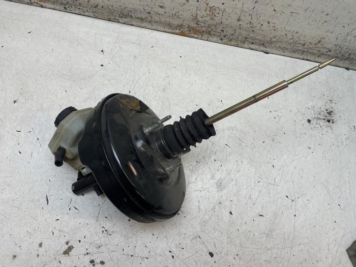Usagé Servo frein Ford Fiesta 4 1.25 16V Prix € 50,00 Règlement à la marge proposé par Autodemontage van de Laar