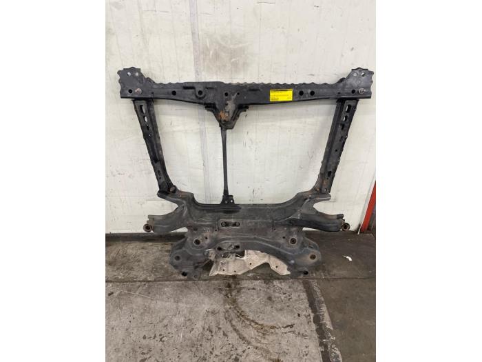 Used Subframe Toyota Auris Touring Sports (E18) 1.8 16V Hybrid Price on request offered by Autodemontage van de Laar