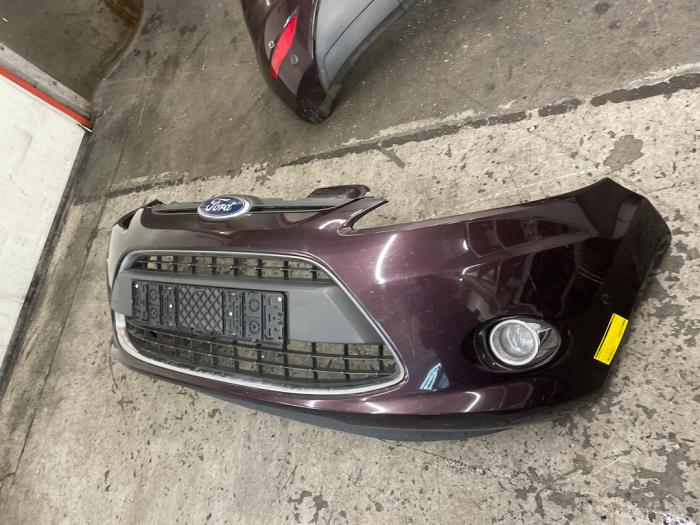 Usados Parachoques Ford Fiesta 6 (JA8) 1.4 16V Precio de solicitud ofrecido por Autodemontage van de Laar