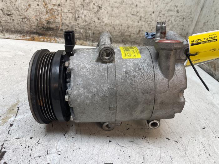 Compresseur de clim Ford Focus 3 Wagon, 2010 / 2020 1.6 Ti-VCT 16V 125, Combi, Essence, 1.596cc, 92kW (125pk), FWD, PNDA, 2010-07 / 2018-05 (Occasion)