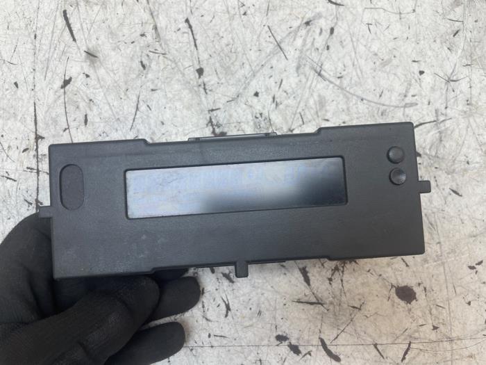 Begagnade Innerdisplay Renault Clio III Estate/Grandtour (KR) 1.2 16V TCE 100 Pris på förfrågan erbjuds av Autodemontage van de Laar