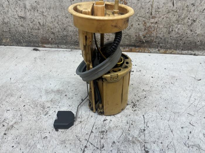 Usagé Pompe à carburant Volkswagen Transporter Prix sur demande proposé par Autodemontage van de Laar