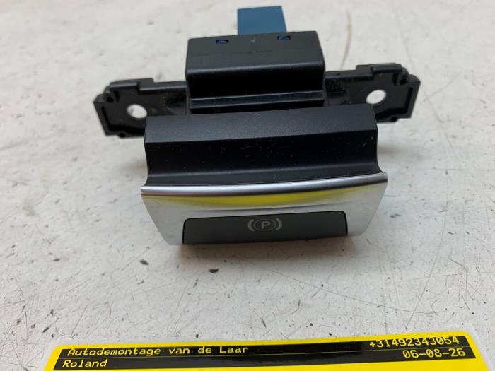 Gebrauchte Handbremse Schalter Peugeot 308 SW (L4/L9/LC/LJ/LR) 1.2 12V e-THP PureTech 130 Preis auf Anfrage angeboten von Autodemontage van de Laar