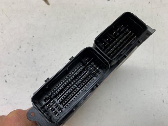 Engine management computer from a Opel Combo Cargo 1.6 CDTI 100 2019