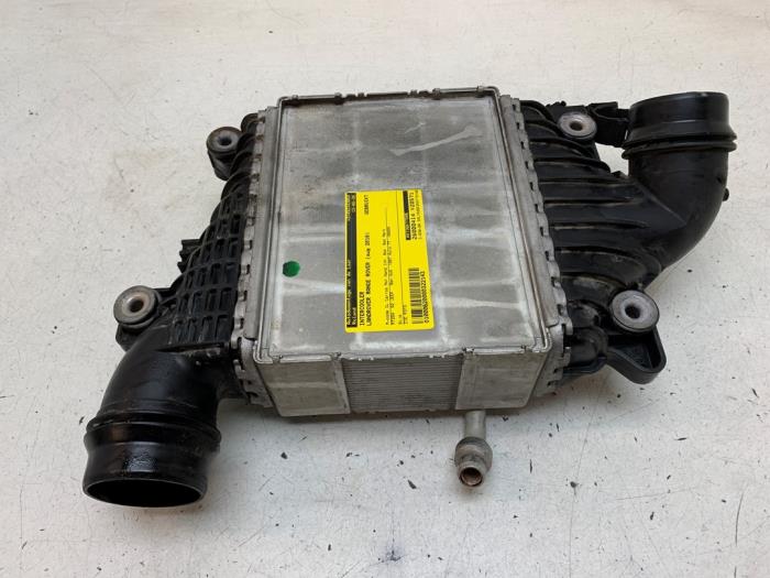 Usagé Intercooler Landrover Range Rover Velar (LY) 2.0 16V P300 AWD Prix € 135,00 Règlement à la marge proposé par Autodemontage van de Laar