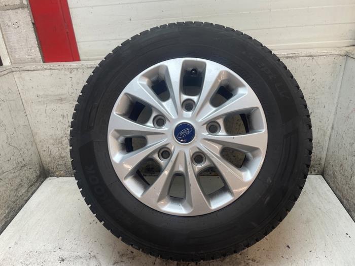 Begagnade Hjul + vinterdäck Ford Transit Custom 2.0 TDCi 16V Eco Blue 170 Pris € 150,00 Marginaltabell erbjuds av Autodemontage van de Laar