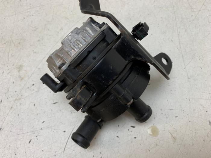 Begagnade Vattenpump Volkswagen Up! (121) e-Up! Pris på förfrågan erbjuds av Autodemontage van de Laar