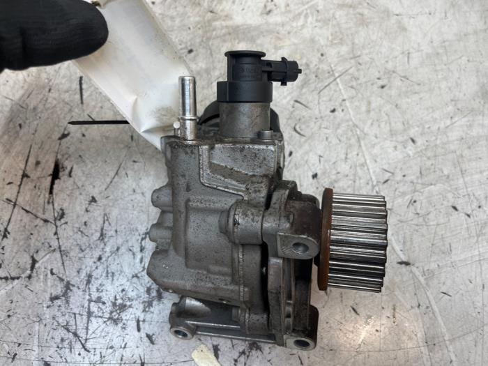 Begagnade Dieselpump Mercedes Citan (415.6) 1.5 108 CDI Euro 6 Pris € 181,50 Inklusive moms erbjuds av Autodemontage van de Laar