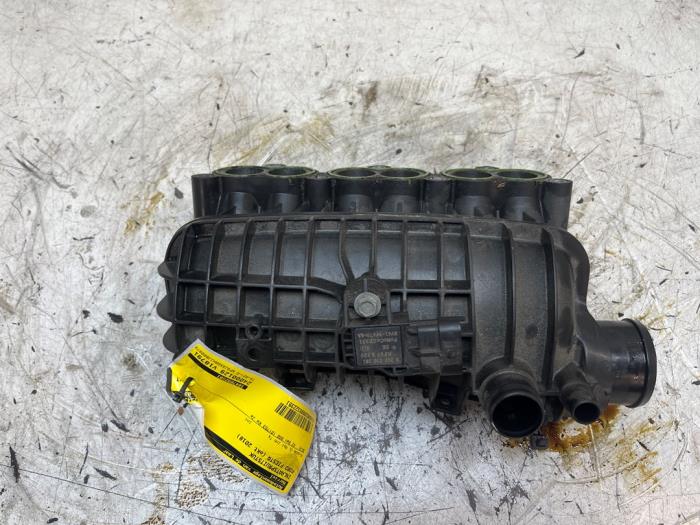 Gebrauchte Ansaugbrugge Ford Fiesta 7 1.0 EcoBoost 12V 100 Preis € 45,00 Margenregelung angeboten von Autodemontage van de Laar