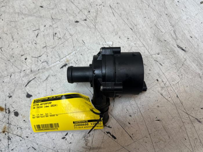 Begagnade Extra vattenpump Volkswagen Taigo 1.0 TSI 95 12V Pris € 20,00 Marginaltabell erbjuds av Autodemontage van de Laar