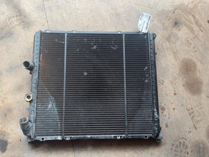 Usagé Radiateur Renault Kangoo Express (FC) 1.9 D 65 Prix € 25,00 Règlement à la marge proposé par Autodemontage van de Laar
