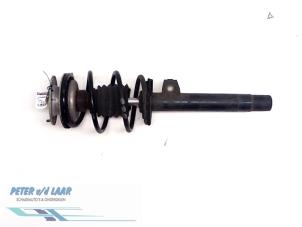 Used Front shock absorber rod, left BMW 3 serie Touring (E46/3) 320d 16V Price € 40,00 Margin scheme offered by Autodemontage van de Laar