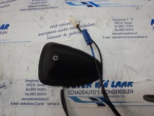 Used Antenna (miscellaneous) Renault Clio IV (5R) 0.9 Energy TCE 90 12V Price on request offered by Autodemontage van de Laar