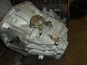 Getriebe van een Renault Megane II (BM/CM) 2.0 dCi 16V 2008