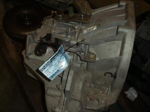 Getriebe van een Renault Megane II (BM/CM) 2.0 dCi 16V 2008