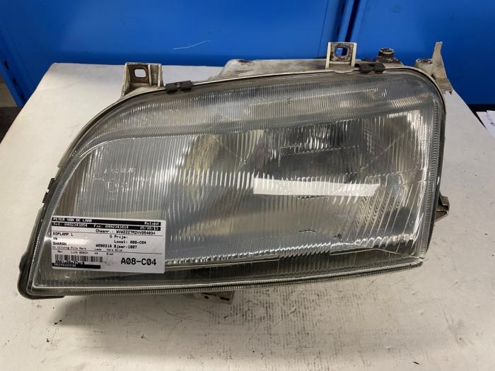 Używane Reflektor lewy Volkswagen Sharan (7M8/M9/M6) 2.0 Cena € 35,00 Procedura marży oferowane przez Autodemontage van de Laar